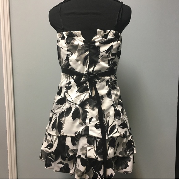 Black and white layered cocktail dress - Picture 6 of 7